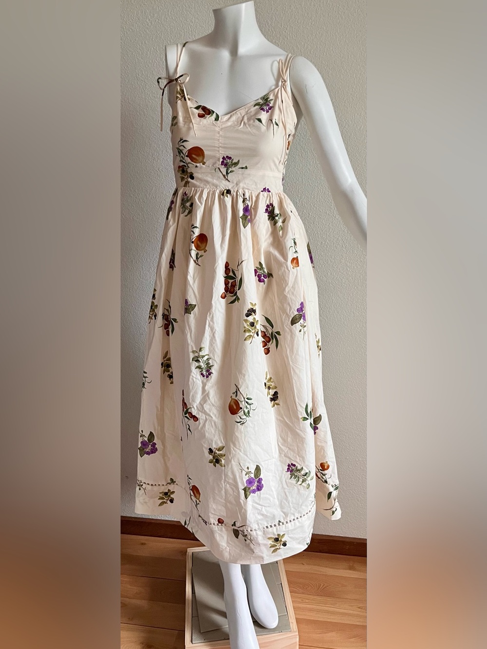En Saison Botanical Fruit Print Cotton Midi Dress XS Tie Shoulder Smocked Back